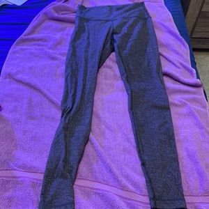 Women’s lululemon leggings size 6/8